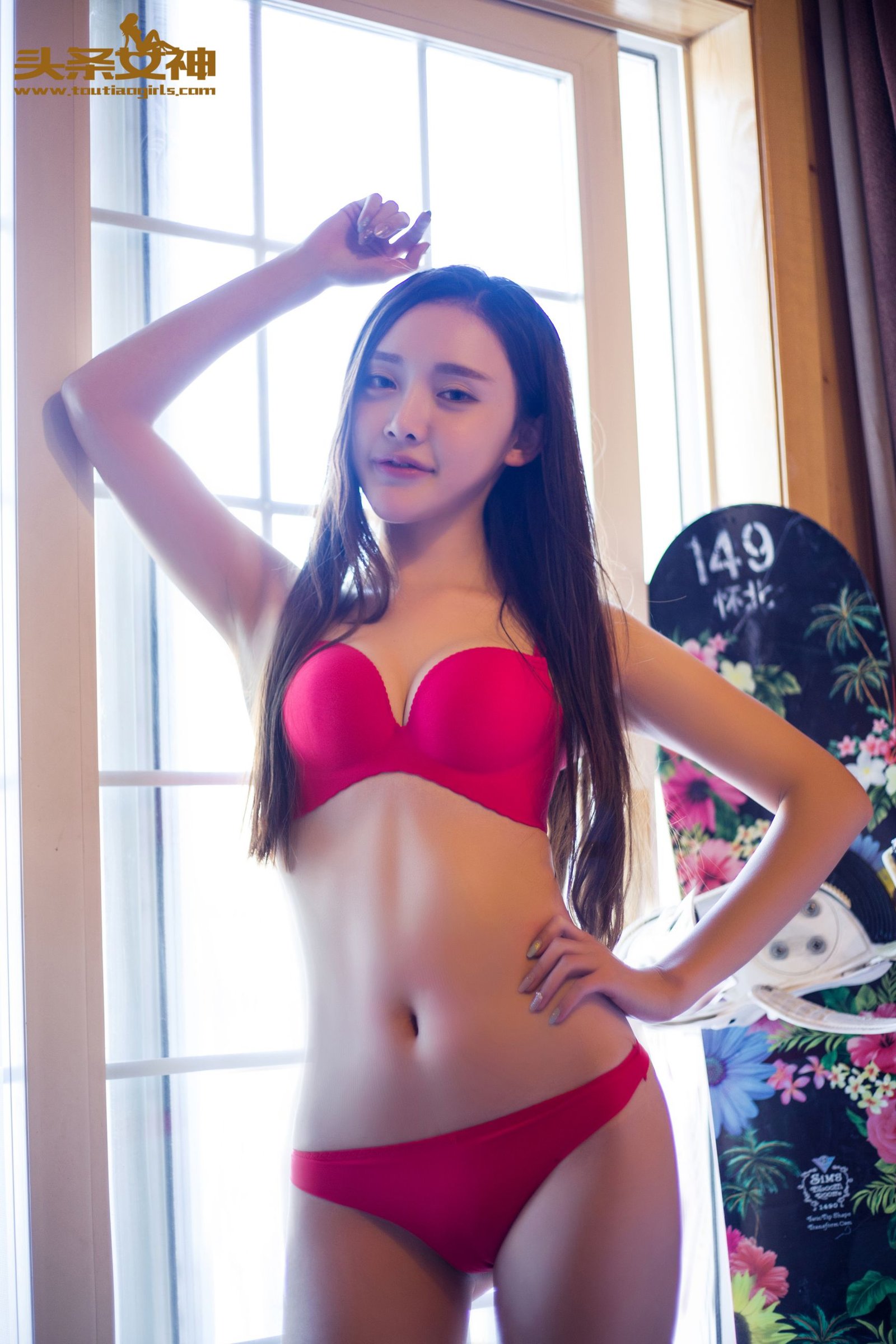 崔昭妍 [TouTiao头条女神]高清写真图2016-08-20 雪屋