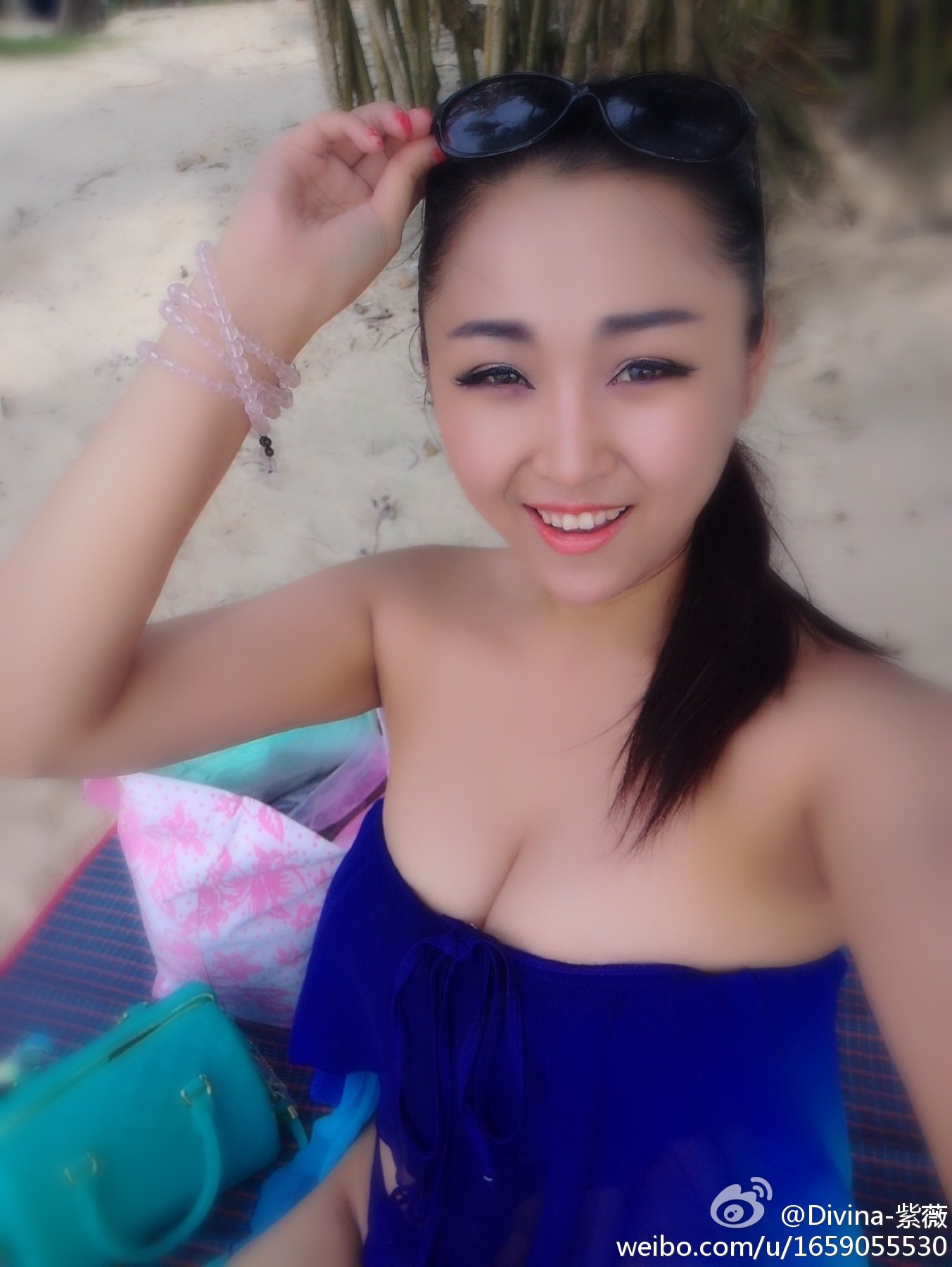 Divina紫薇 微博性感私房照诱惑写真图