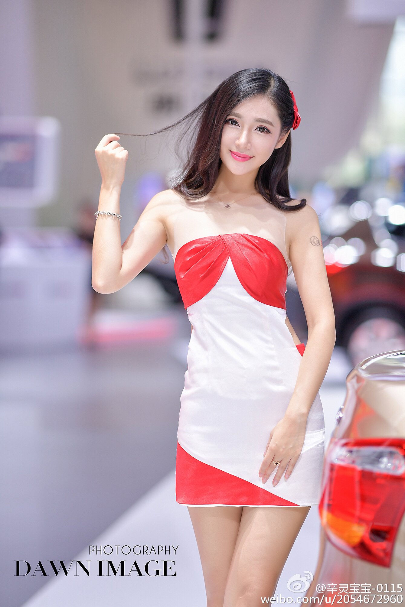 辛灵宝宝 气质车模美图写真图