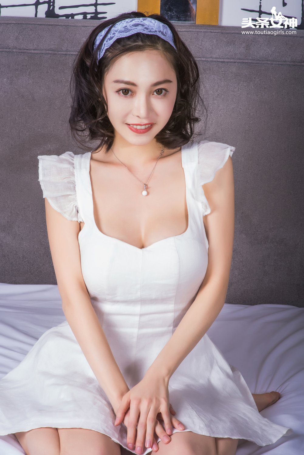 小爱 [TouTiao头条女神]高清写真图2016-12-10 敏感新妻
