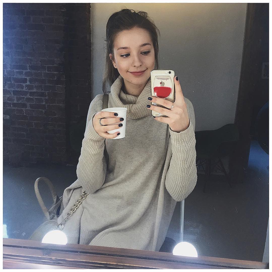 Angelina Danilova 俄罗多姿的可爱美女