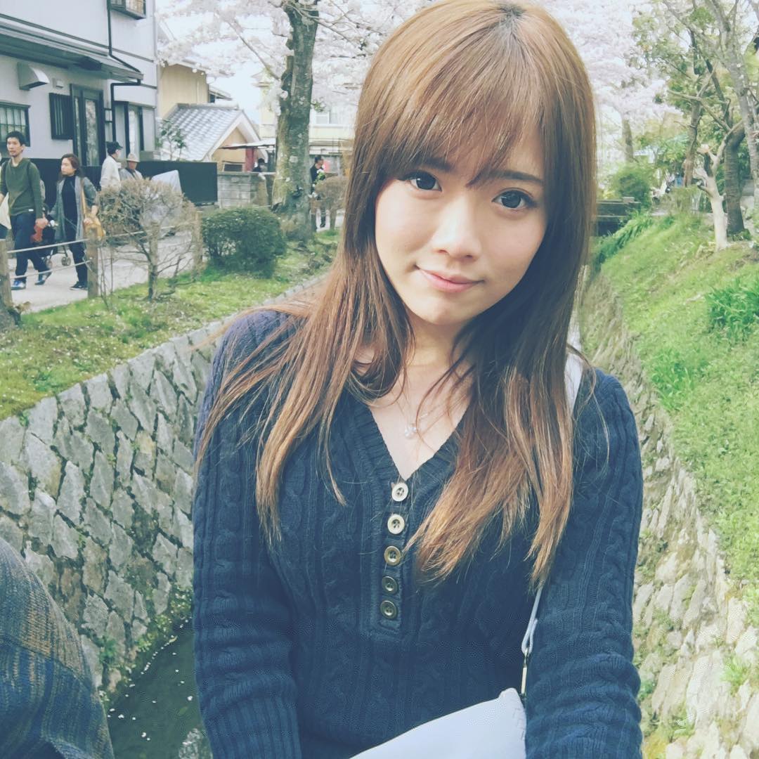 小希儿Angel 小清新实况主播迷人大眼令人陶醉