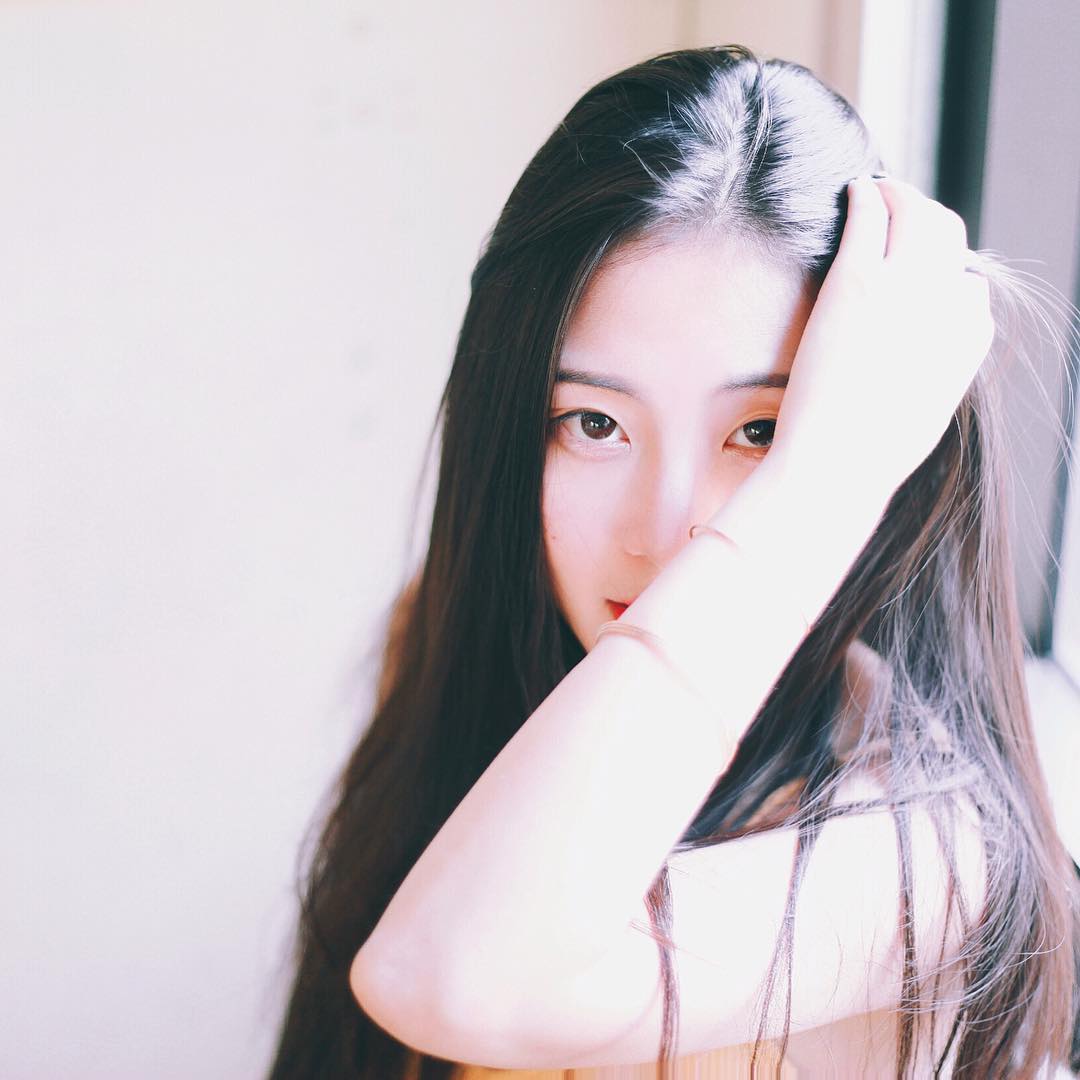 刘雨诗Krystal Totoro- 很正、很优雅的留美正妹