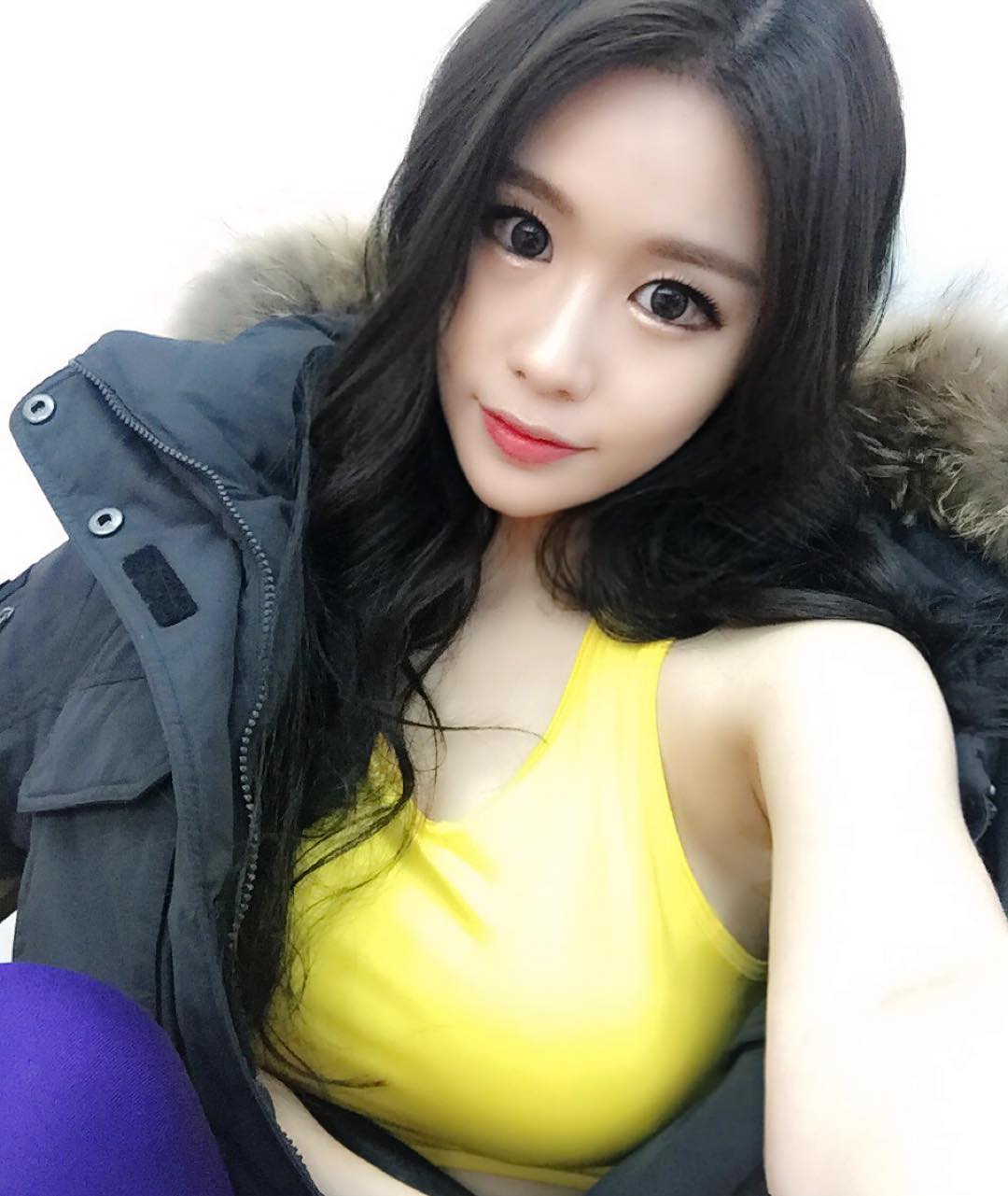 红丽(홍리)- 女神级美顏美腿与美胸