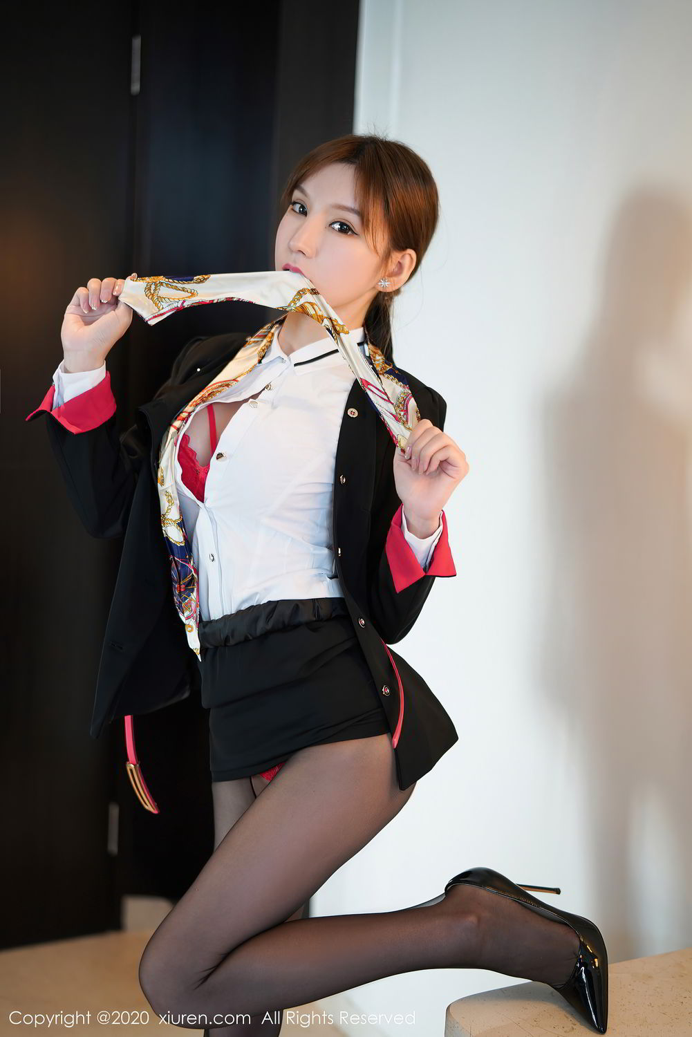 [XiuRen]高清写真图 2020.12.18 No.2915 周于希Sandy
