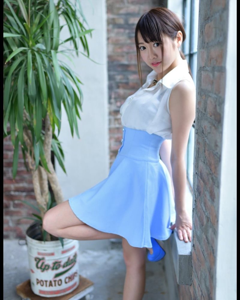 可爱少女南野きり 俏皮迷人私房照