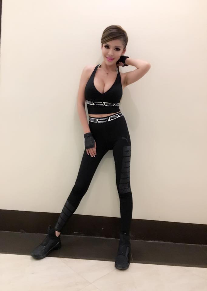 台湾最性感DJ高慧珊 FB火辣私房照