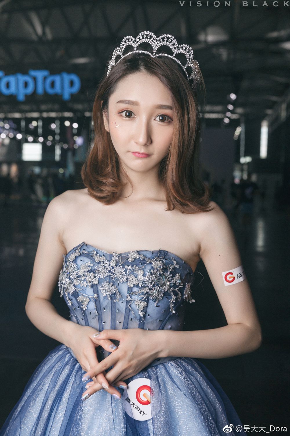 吴大大Dora- 2017CJ盛大游戏showgirl