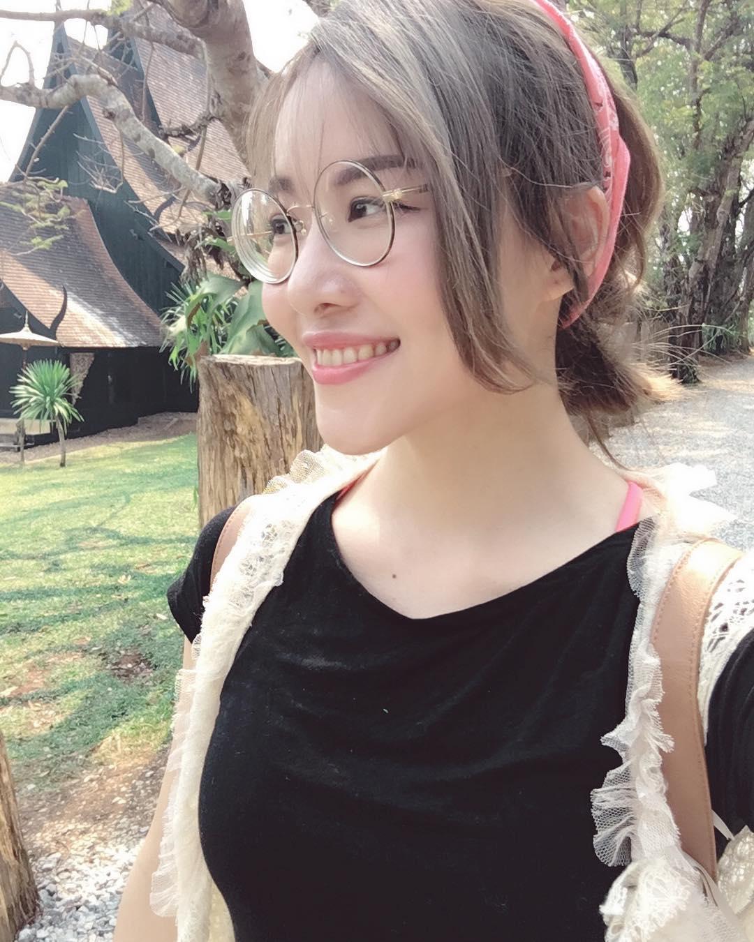 芽芽Swee- 性感女团Luxy Girls成员