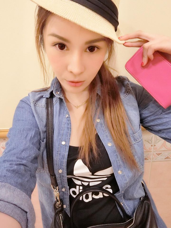 台湾正妹陈语妃 让你晓得什么叫事业线