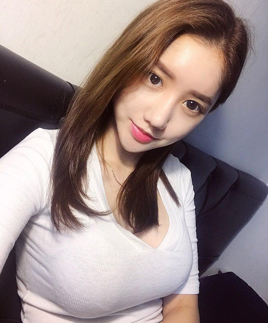 韩国超正妹미령원 完美曲线征服网友
