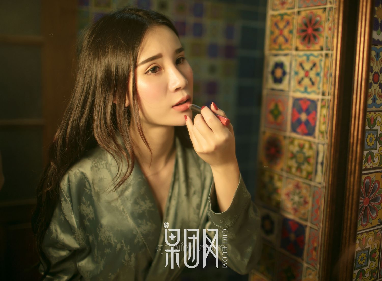 硬朗御姐大秀美背 浴缸湿身无比勾魂