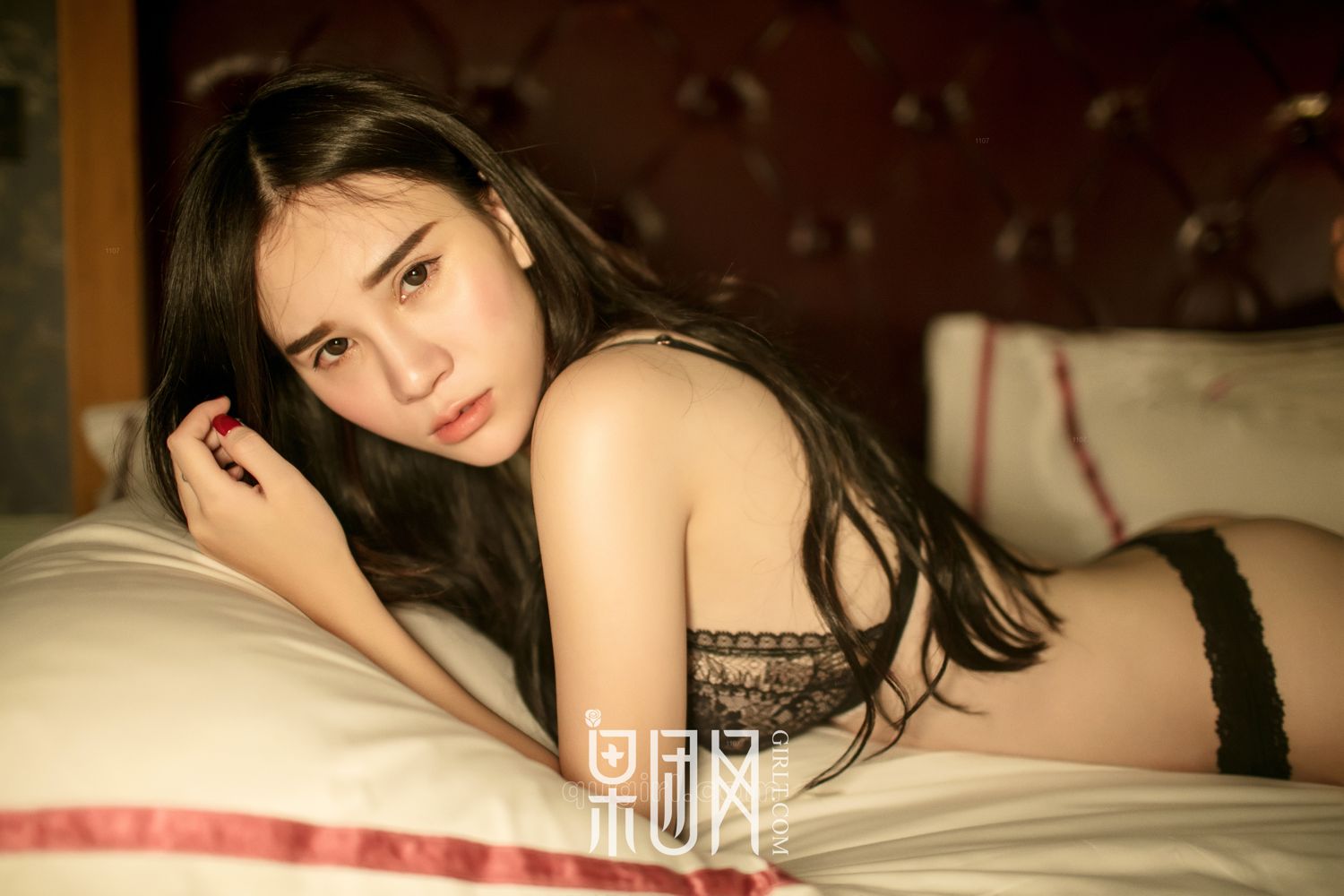 硬朗御姐大秀美背 浴缸湿身无比勾魂