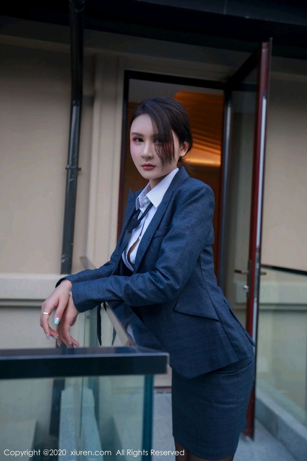 [XIUREN]高清写真图 2020.07.09 No.2309 Emily顾奈奈