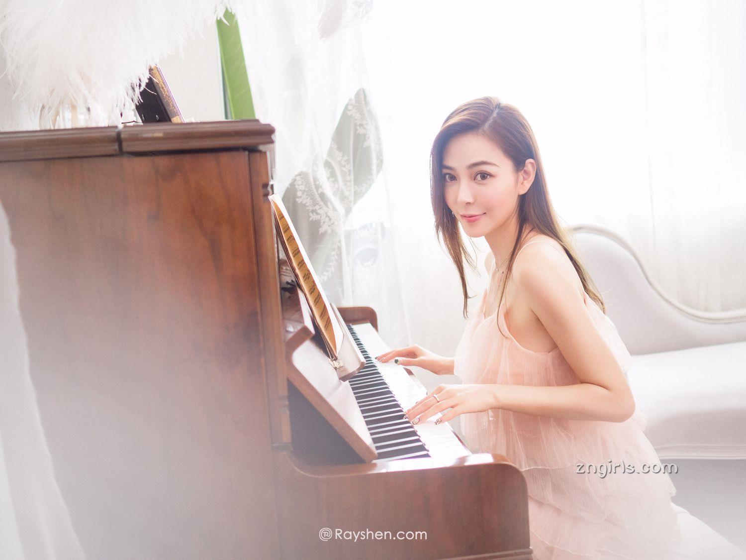 王琳- 气质模特唯美写真