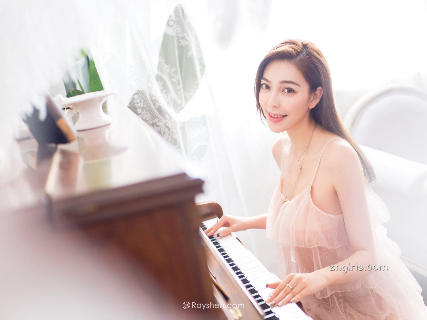 王琳- 气质模特唯美写真