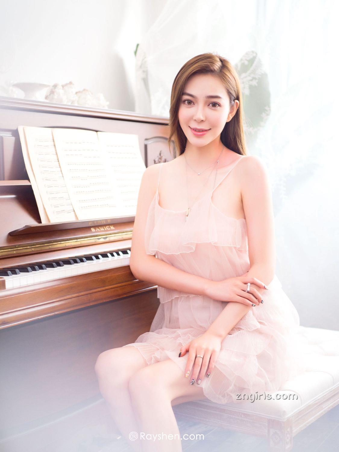 王琳- 气质模特唯美写真
