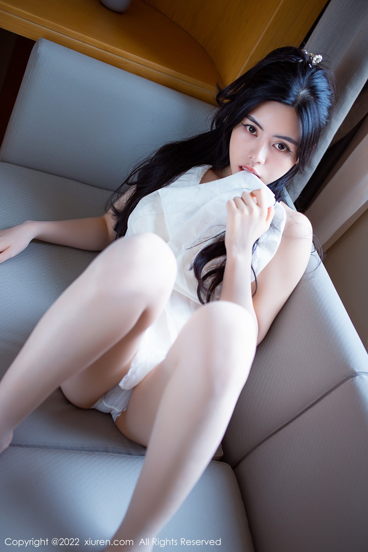 [XiuRen]高清写真图 2022.11.30 No.5929 白甜 美腿丰腴