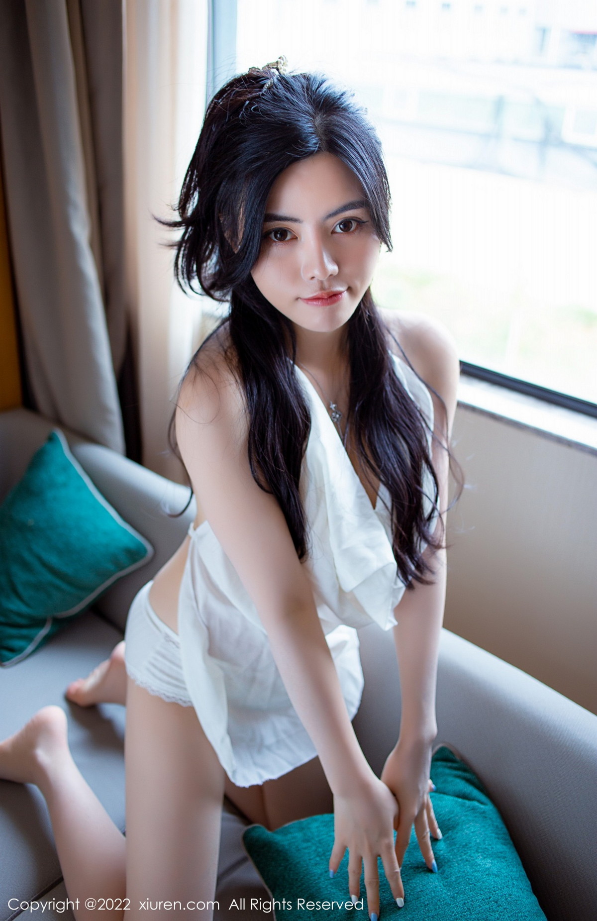 [XiuRen]高清写真图 2022.11.30 No.5929 白甜 美腿丰腴
