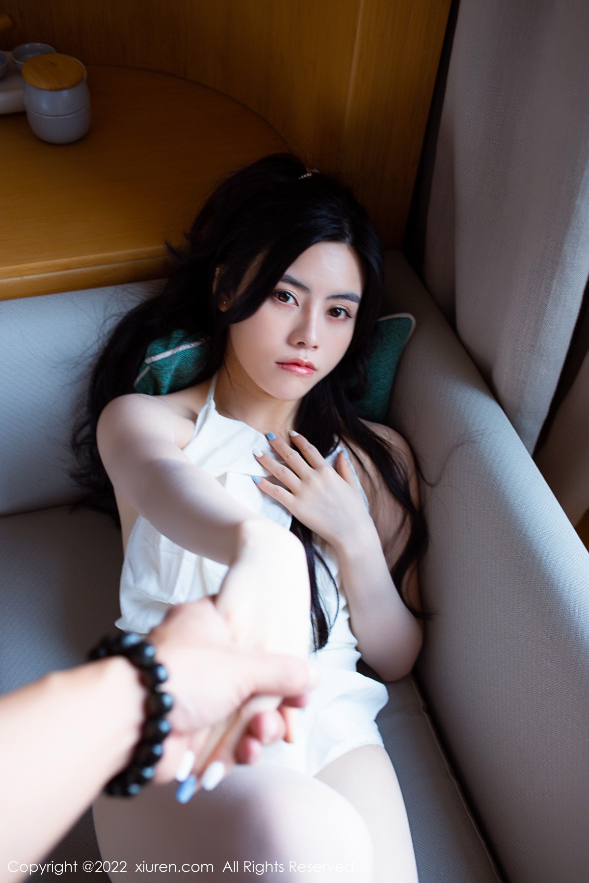 [XiuRen]高清写真图 2022.11.30 No.5929 白甜 美腿丰腴
