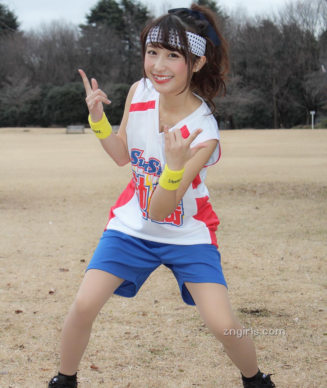 伊藤爱真- 日本八重齿美少女私房照
