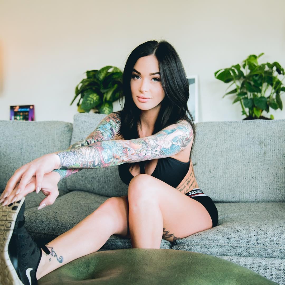 Jessica Wilde- 「刺青妹」狂野性感力大爆发