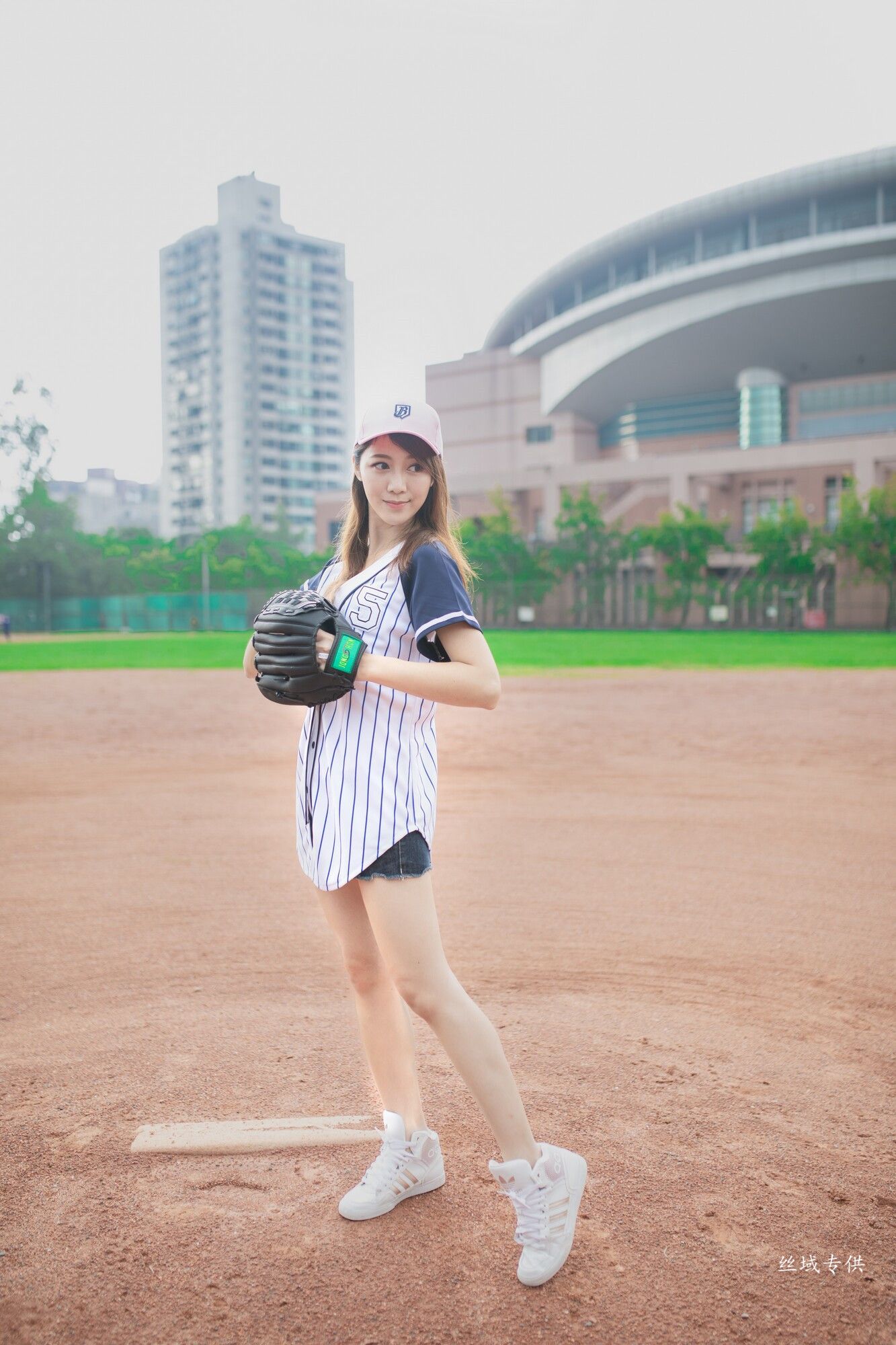 [台湾网美]高清写真图 台大體育場 - 彭璇