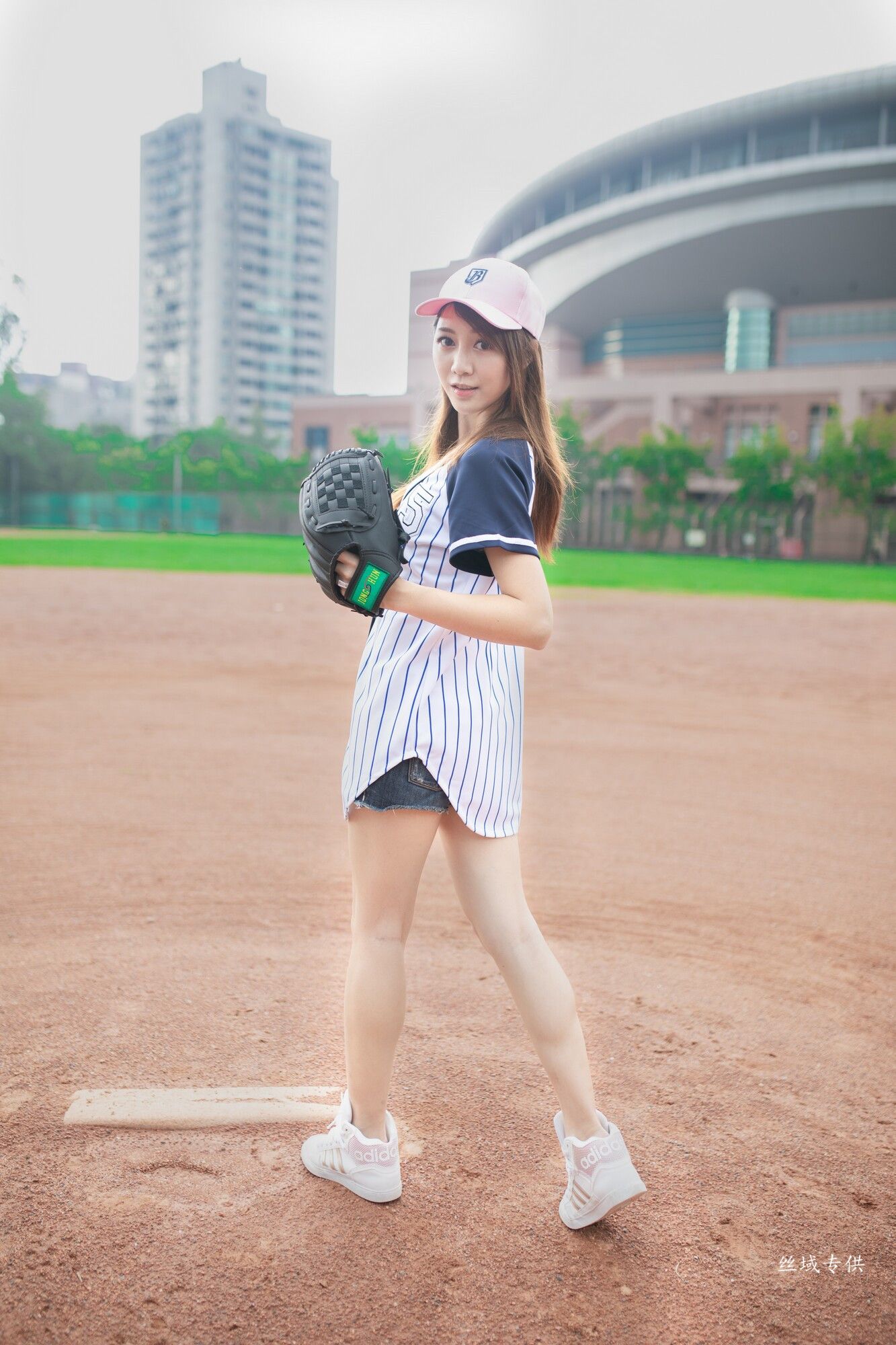 [台湾网美]高清写真图 台大體育場 - 彭璇