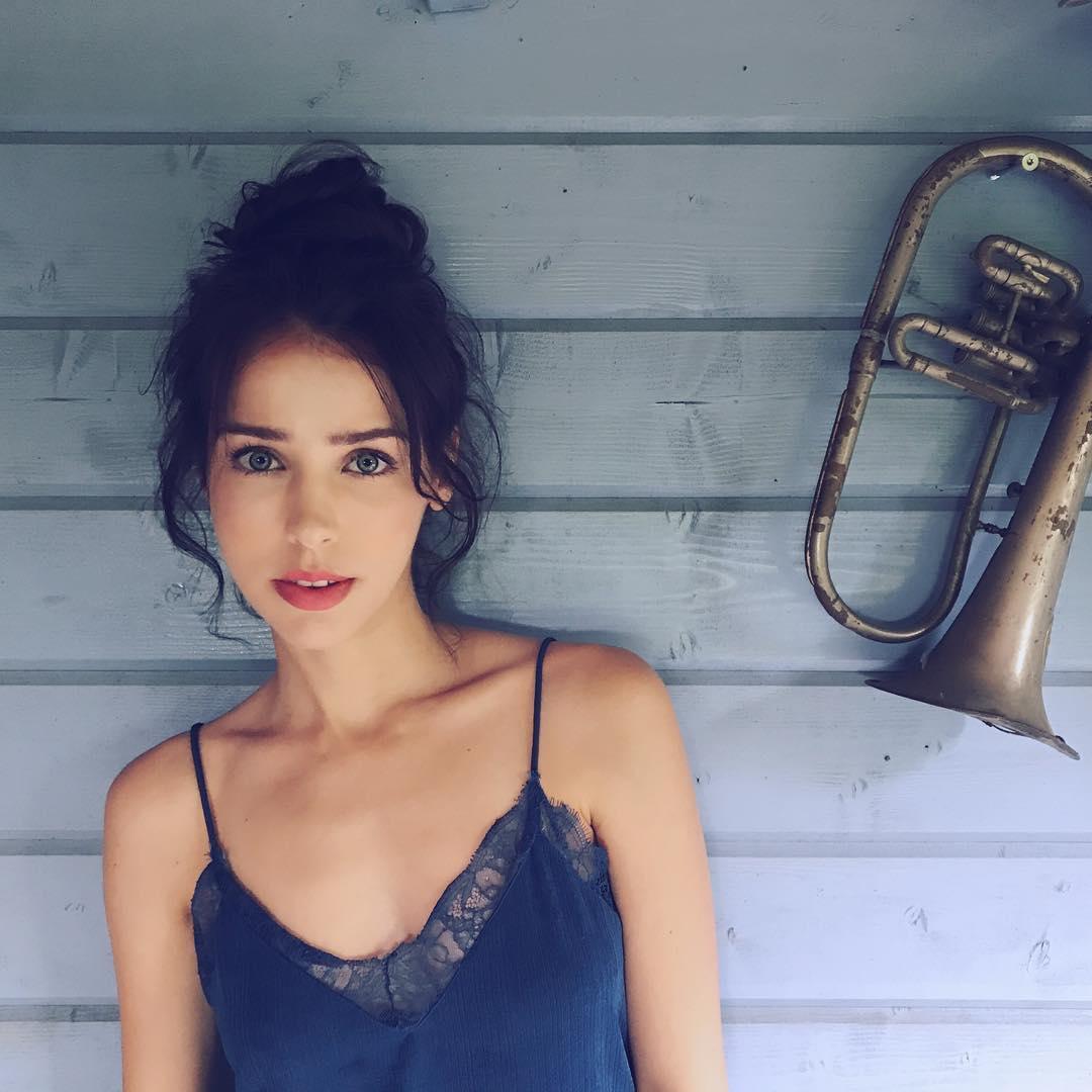 Stefanie Joosten- 荷兰美人私房照