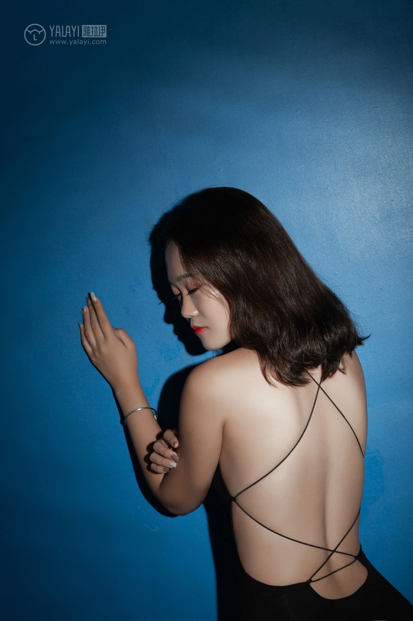 [YALAYI雅拉伊]高清写真图 2019.02.24 No.100 暗房 李晗