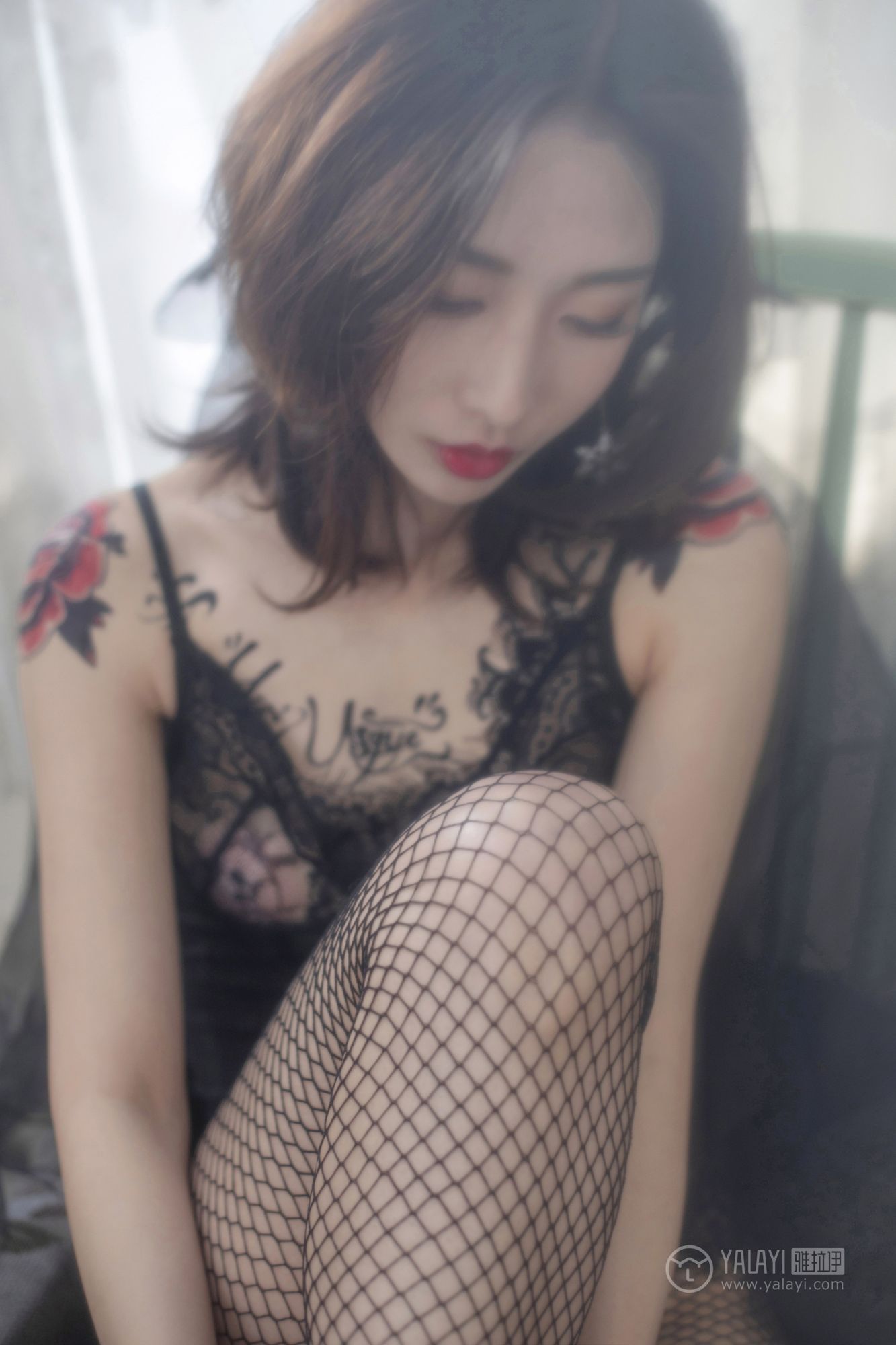 [YALAYI雅拉伊]高清写真图 2019.02.01 No.181 窃窃丝语 佳佳
