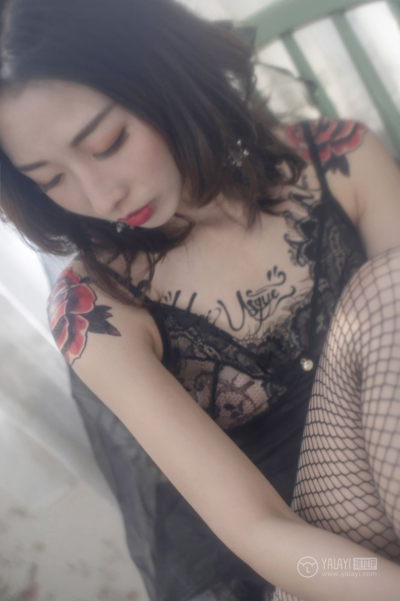 [YALAYI雅拉伊]高清写真图 2019.02.01 No.181 窃窃丝语 佳佳
