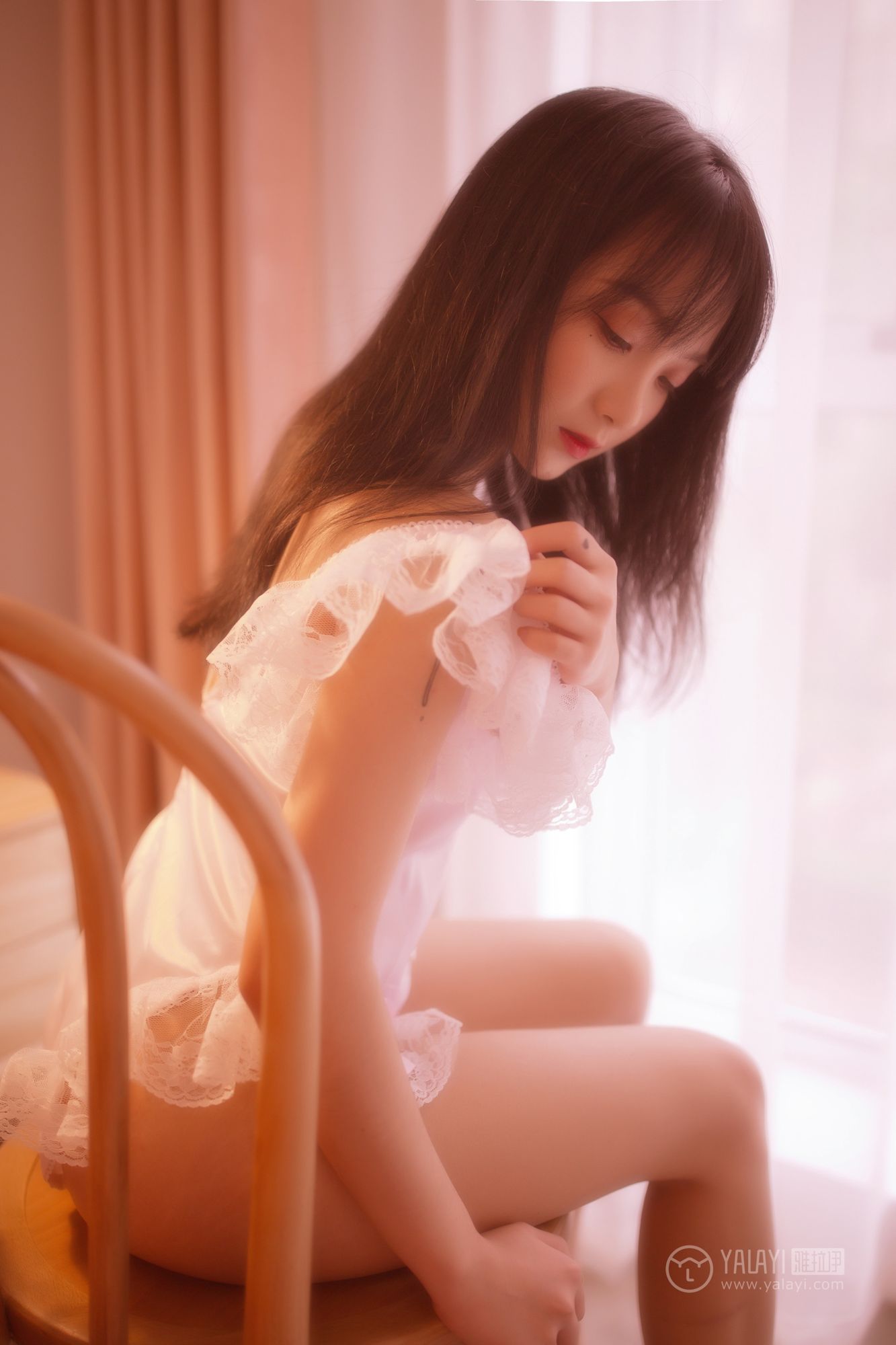 [YALAYI雅拉伊]高清写真图 2019.01.04 No.160 薄紗少女 夏夏