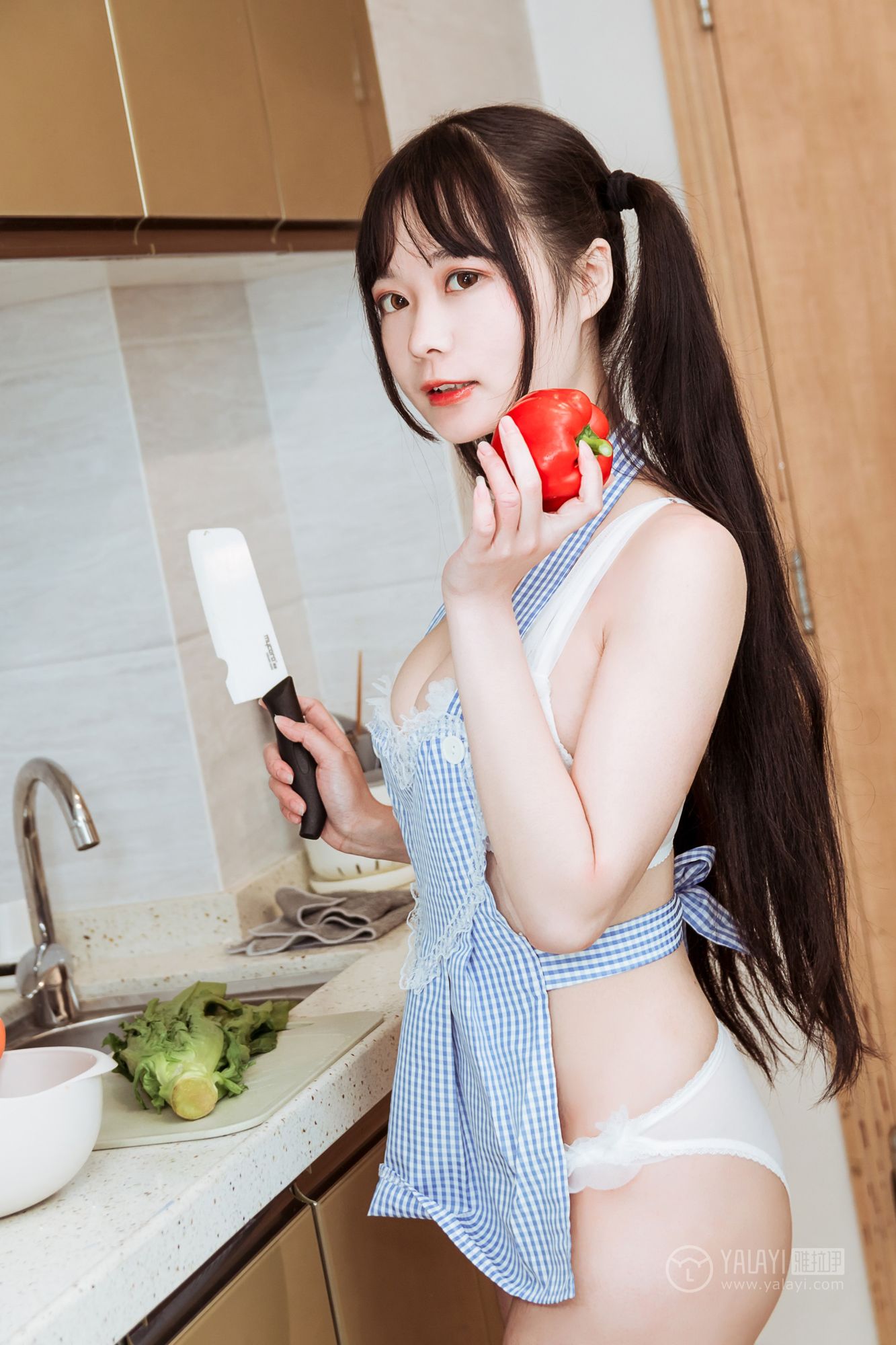 [YALAYI雅拉伊]高清写真图 2019.03.06 No.204 美味厨娘 小琉