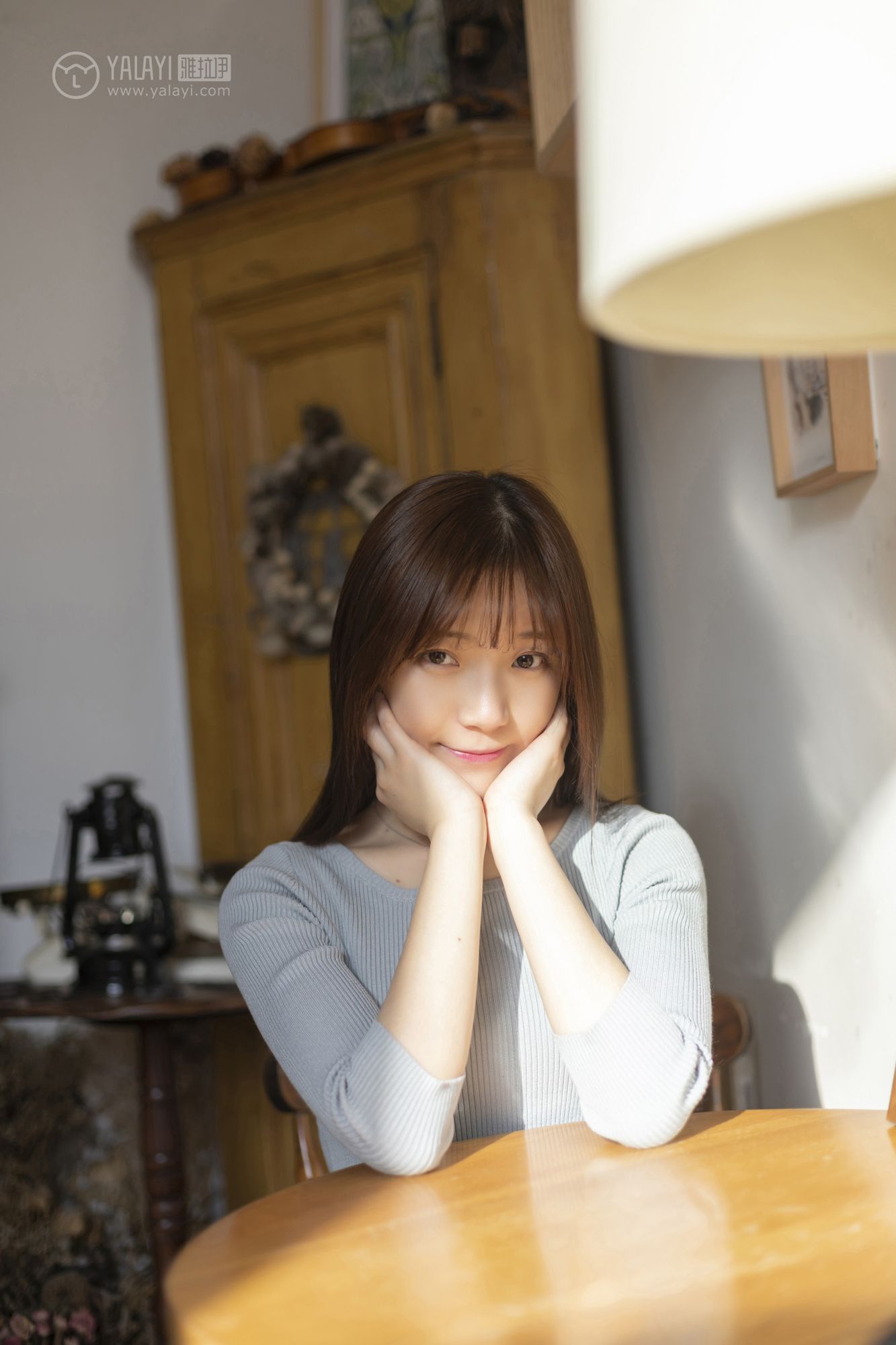 [YALAYI雅拉伊]高清写真图 2019.04.19 No.249 看着你玩 刘开心