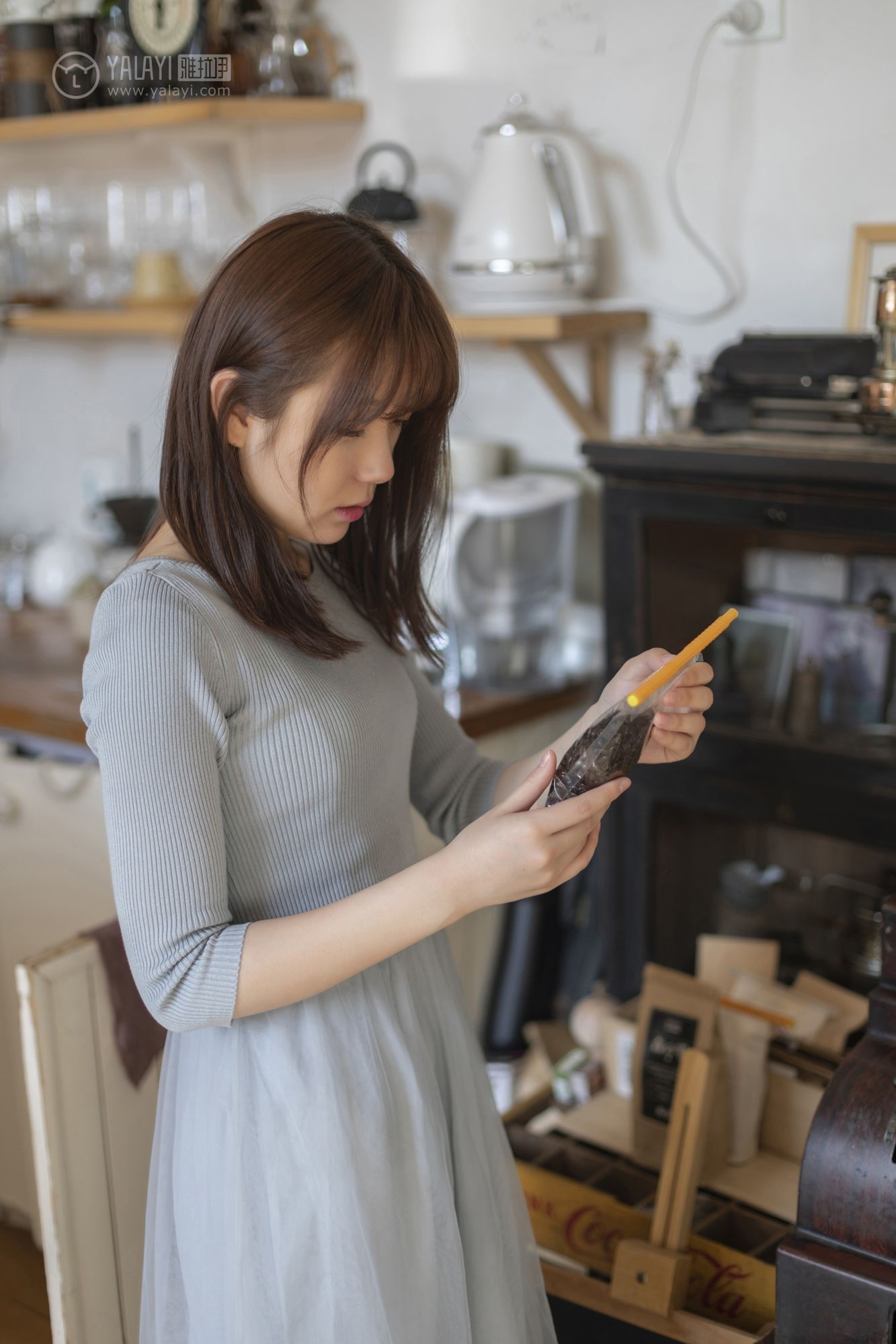 [YALAYI雅拉伊]高清写真图 2019.04.19 No.249 看着你玩 刘开心