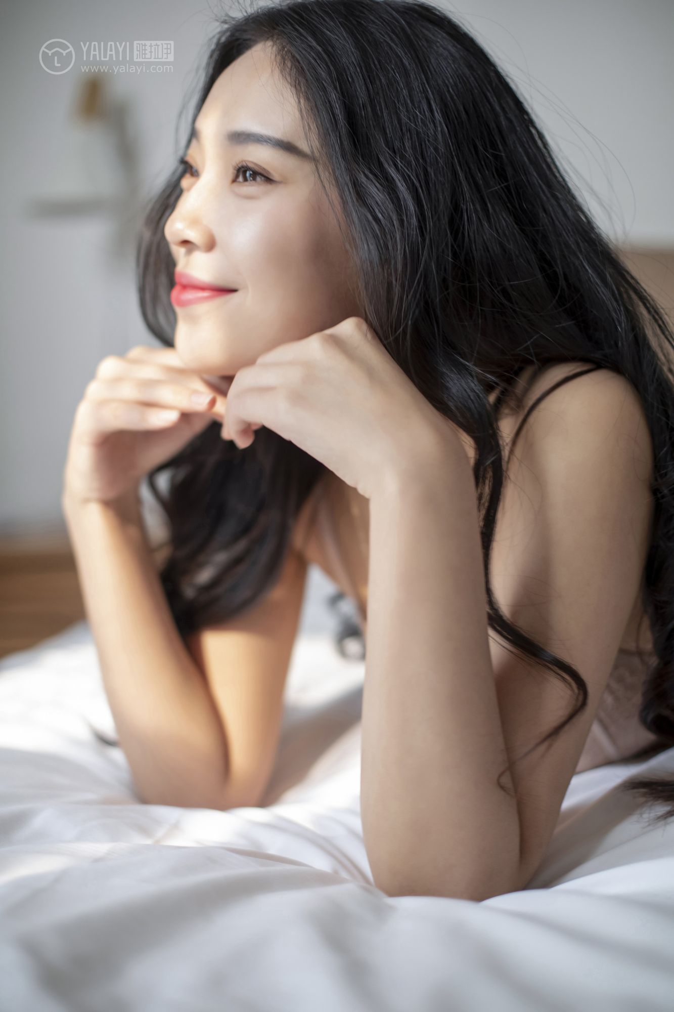 [YALAYI雅拉伊]高清写真图 2019.03.15 No.214 春光无限 楚微