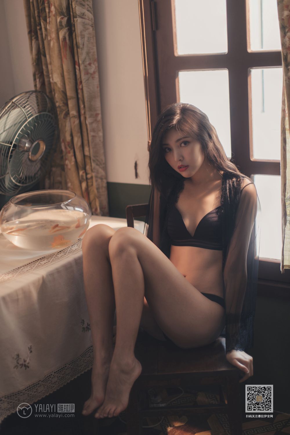 [YALAYI雅拉伊]高清写真图 2019.11.24 No.470 秋色满房 仓儿
