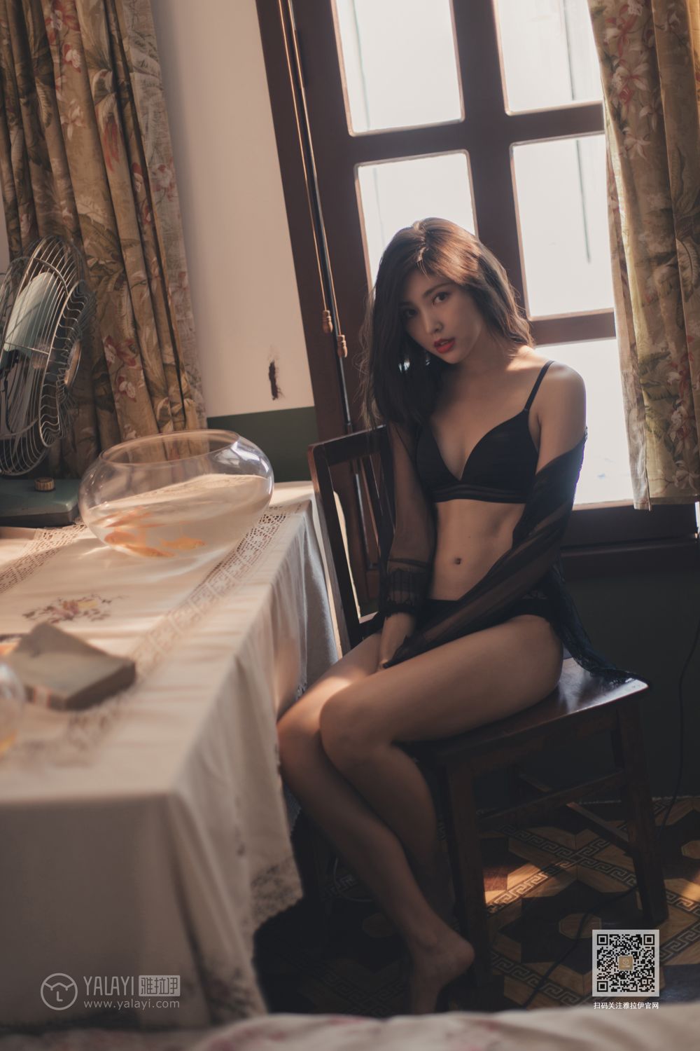 [YALAYI雅拉伊]高清写真图 2019.11.24 No.470 秋色满房 仓儿