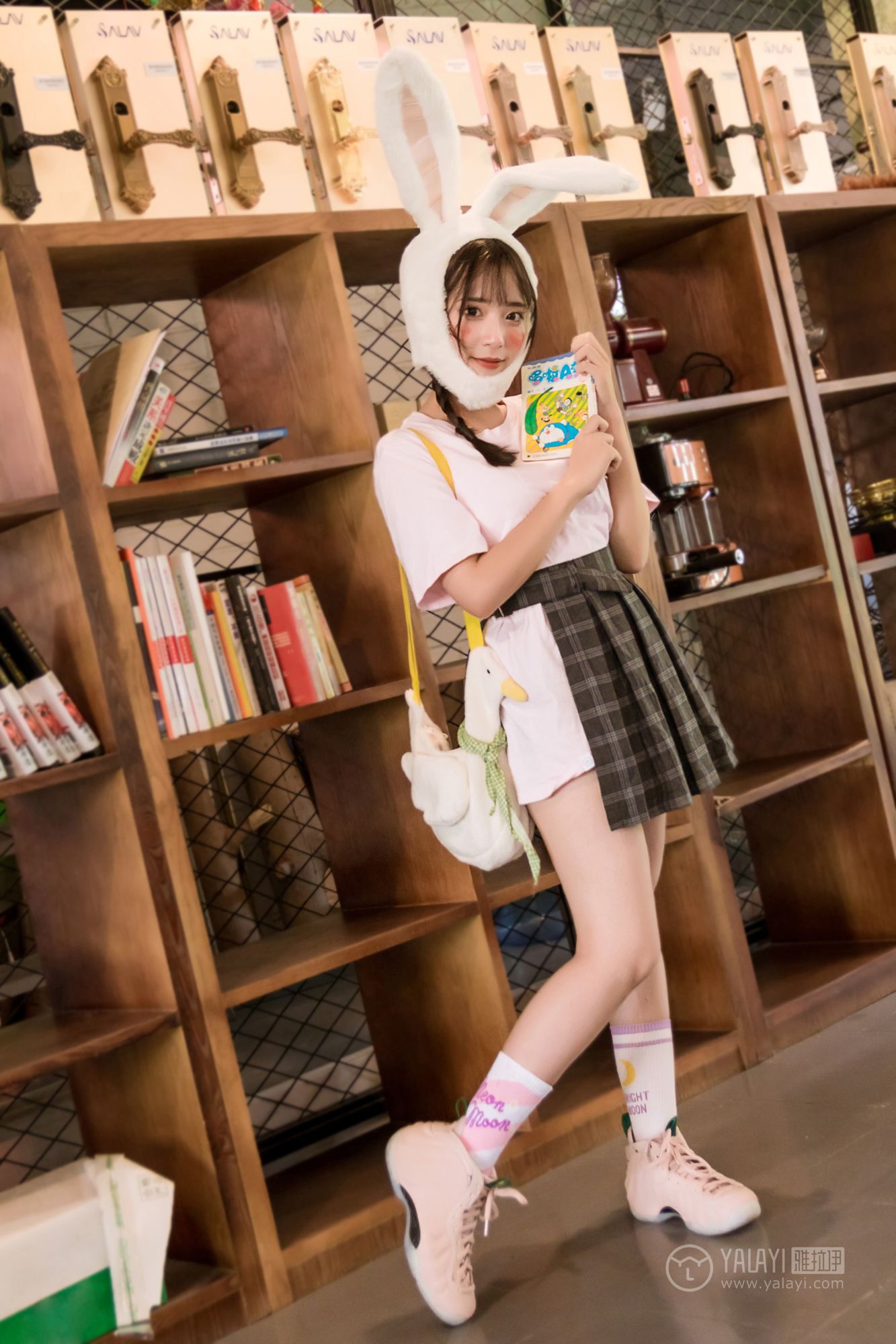 [YALAYI雅拉伊]高清写真图 2019.04.20 No.251 小兔子乖乖 阿橙