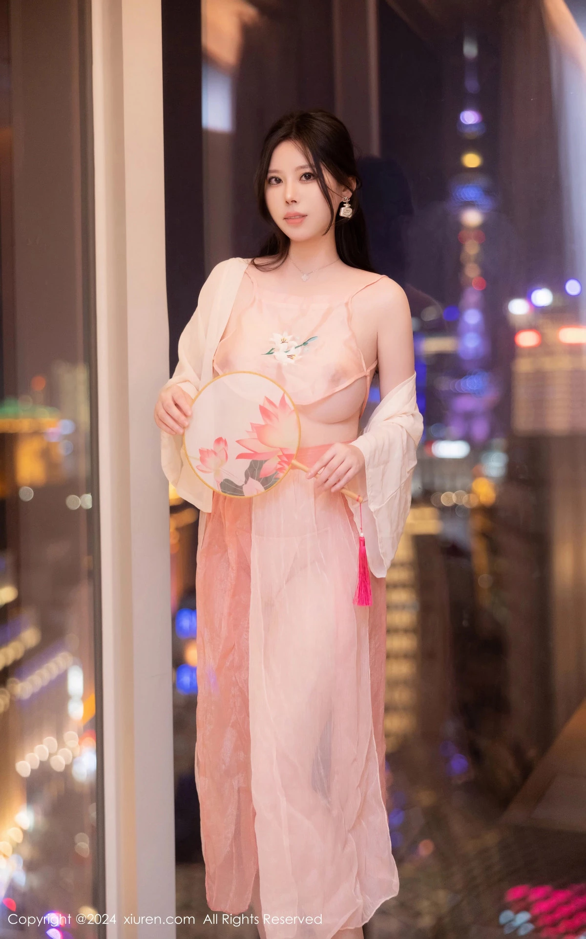 [XiuRen]高清写真图 2024.05.08 No.8503 白茹雪abby 美腿性感