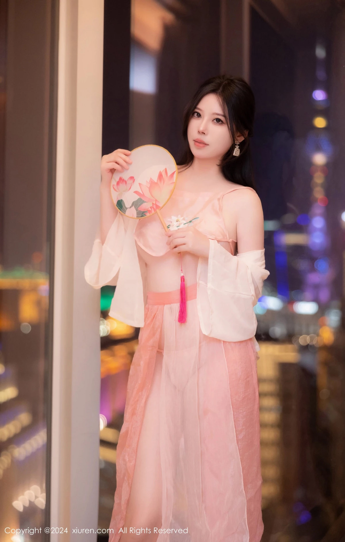 [XiuRen]高清写真图 2024.05.08 No.8503 白茹雪abby 美腿性感