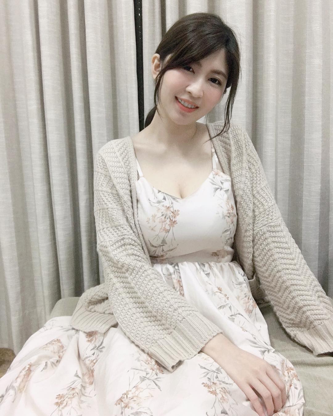 大马正妹李蔼蔚泳装照，爆好身材震惊网友