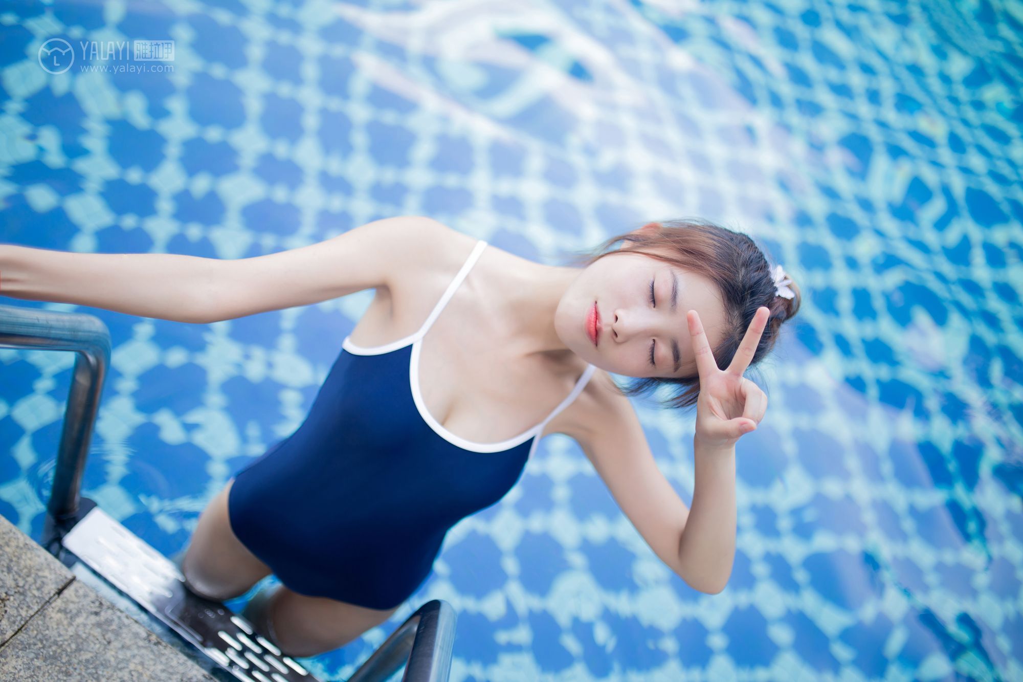 [YALAYI雅拉伊]高清写真图 2019.06.13 No.307 闪亮女孩 圈圈