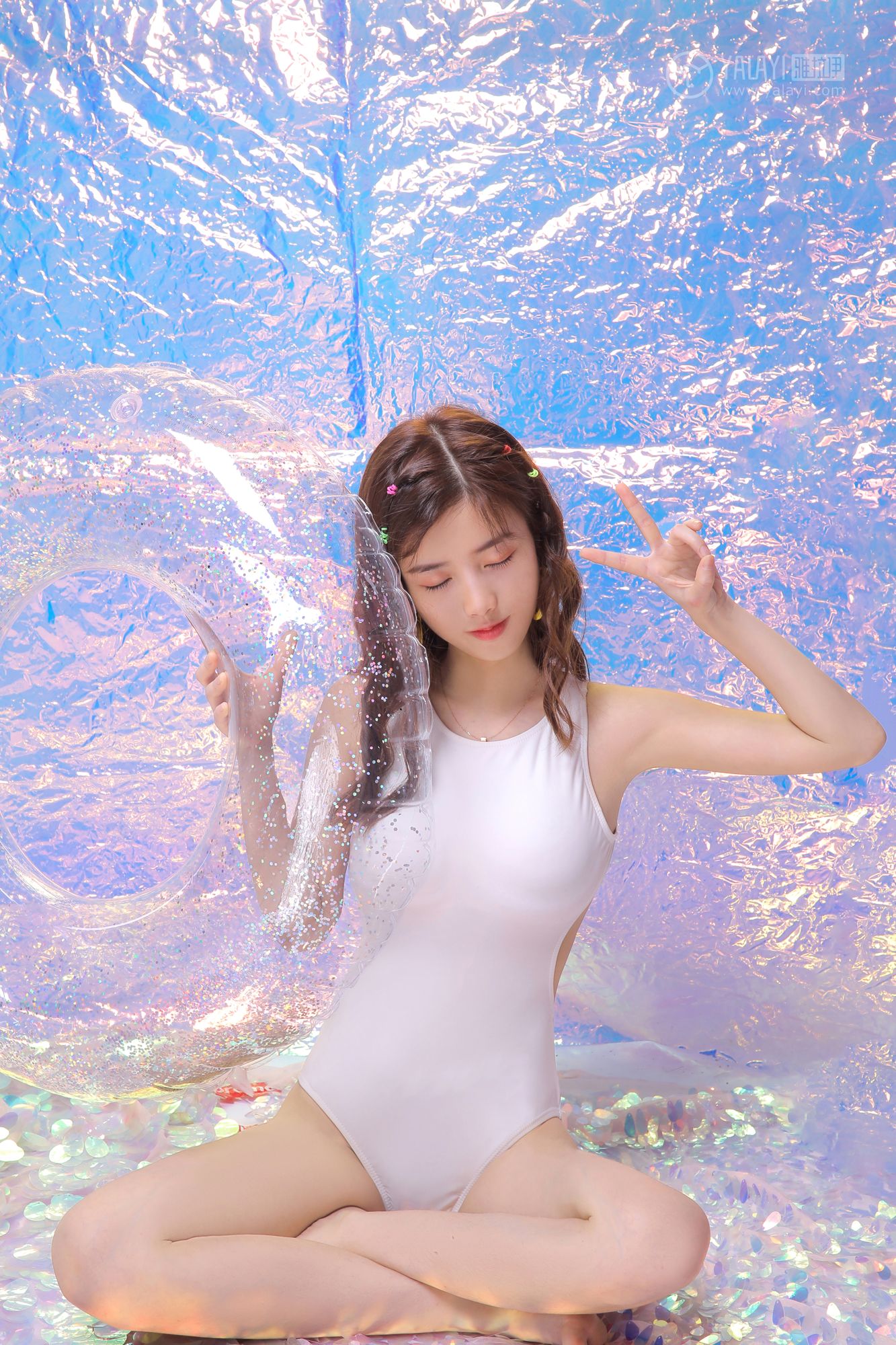 [YALAYI雅拉伊]高清写真图 2019.06.13 No.307 闪亮女孩 圈圈