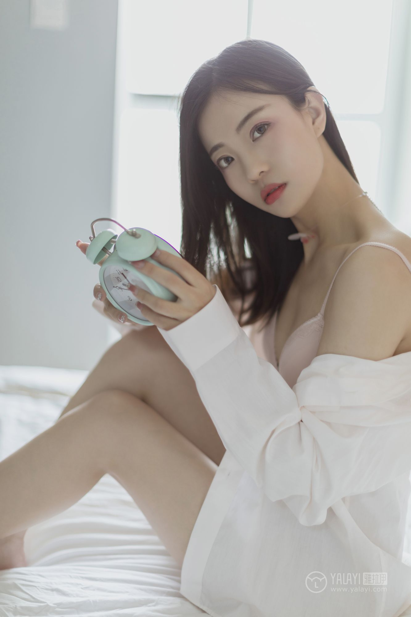 [YALAYI雅拉伊]高清写真图 2019.06.22 Vol.316 叫她起床 高若童