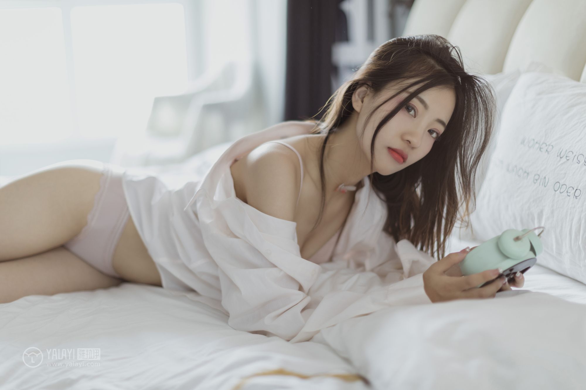 [YALAYI雅拉伊]高清写真图 2019.06.22 Vol.316 叫她起床 高若童