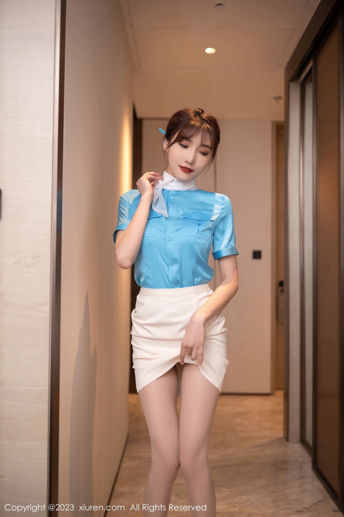 [XiuRen]高清写真图 2023.03.23 No.6463 陆萱萱 制服美臀