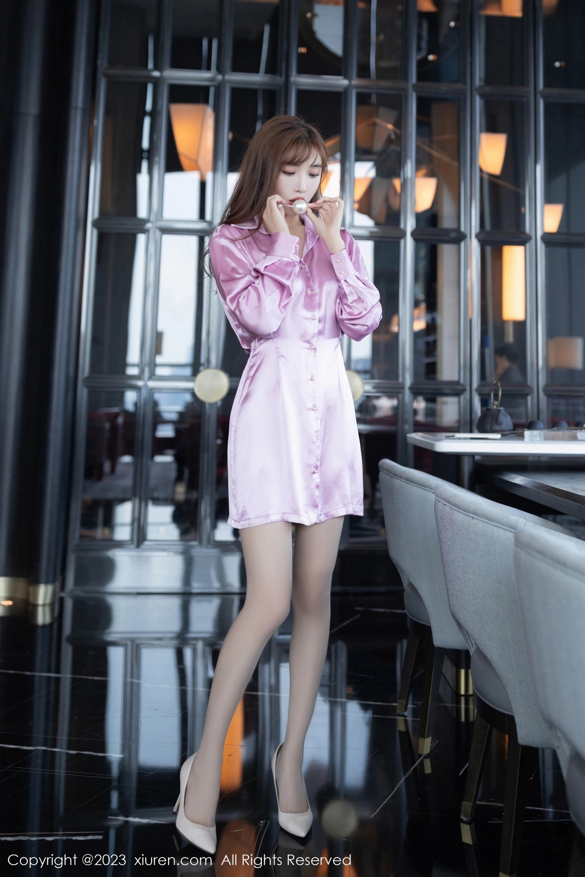 [XiuRen]高清写真图 2023.08.10 No.7214 陆萱萱 灰丝美腿
