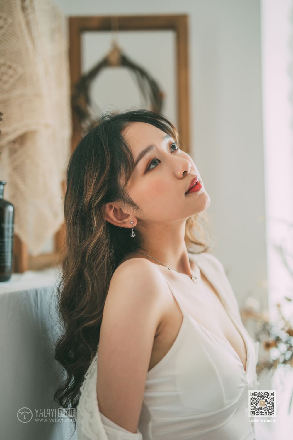 [YALAYI雅拉伊]高清写真图 2019.09.22 No.408 写生模特 晓琳